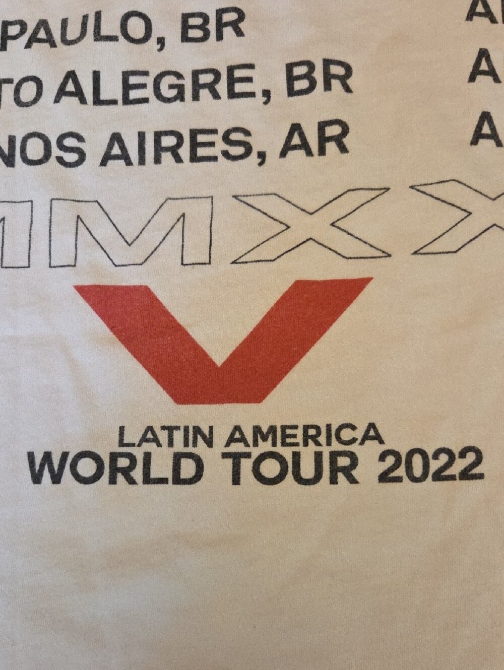White Graphic Tee - Latin America 2022 - Picture 4 of 7